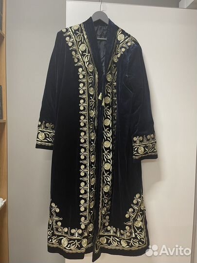 Национальный узбекский костюм