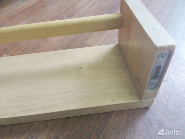 Корзина плетеная. Полочка деревянная