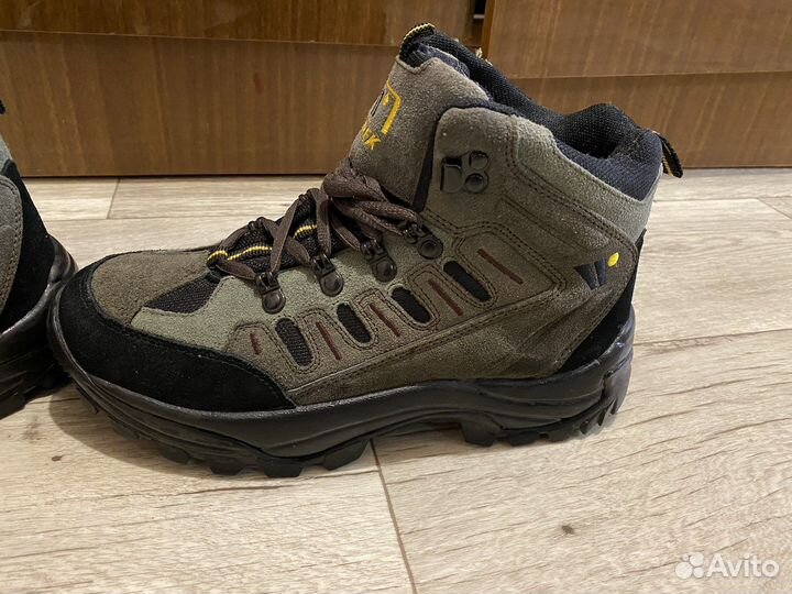 Трекинговые ботинки Trek 40 размер