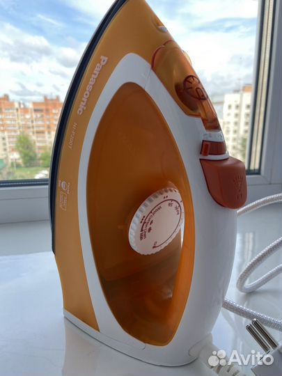 Паровой утюг Panasonic NI-P200T