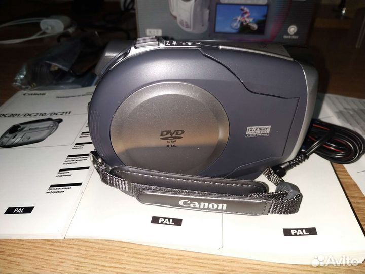 Видеокамера DVD Canon DC210 новая