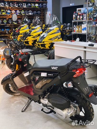 Скутер Vento Naked