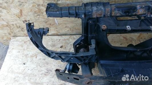 Передняя панель крепления облицовки (телевизор) BM