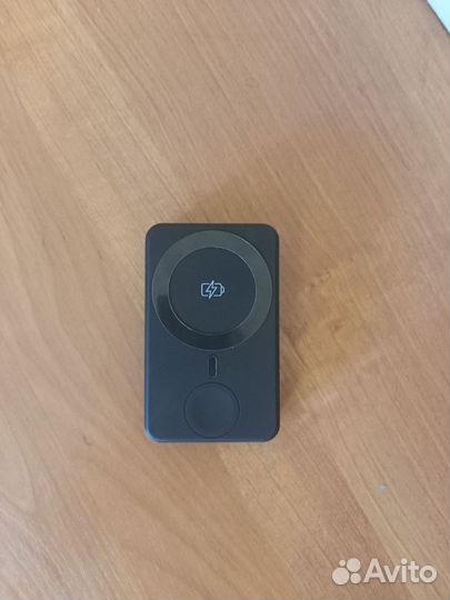 Портативный магнитный беспроводной аккумулятор