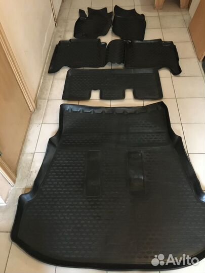 Автомобильные коврики полиуретановые