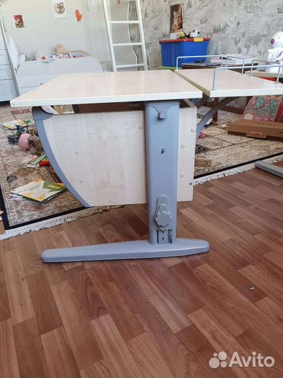 Растущая парта и стул Дэми