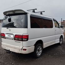 Toyota Touring Hiace 2.7 AT, 2000, 366 000 км, с пробегом, цена 795 000 руб.