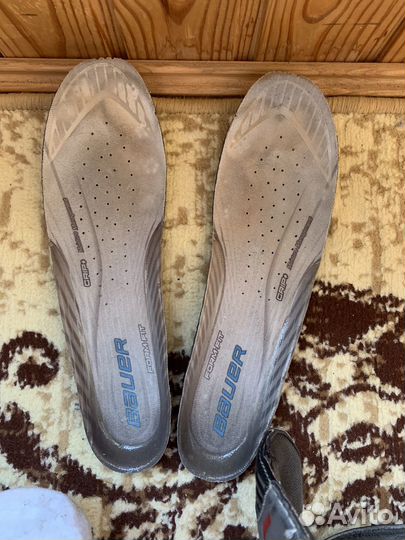 Хоккейные коньки bauer