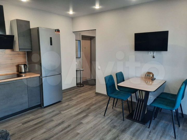 2-к. квартира, 65 м², 3/10 эт.
