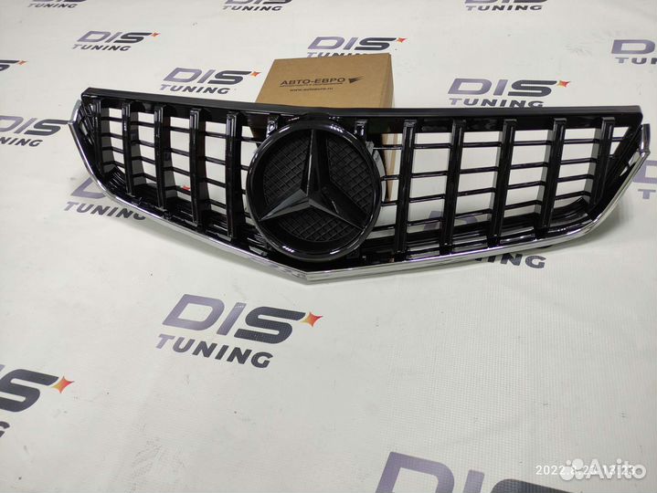 Решетка радиатора в стиле GT Mercedes c207 w207