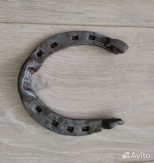 Подкова старинная кованная