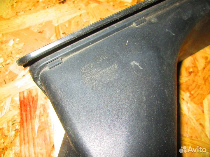 Воздуховод с патрубком Hyundai Santa Fe 2