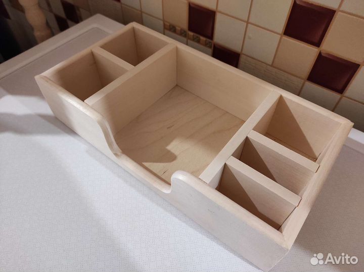 Салфетница из дерева