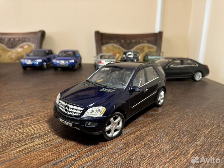 1:18 Mercedes-Benz ML W164, Mercedes S-class W222