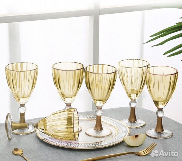 Хрустальные бокалы