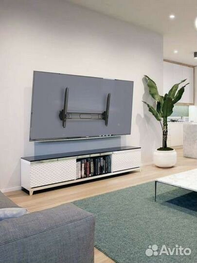 Кронштейн для телевизоров с большой диагональю