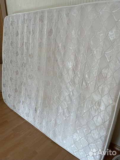 Матрас 160х200 бу