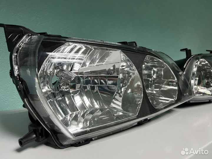 Фары Toyota Ipsum