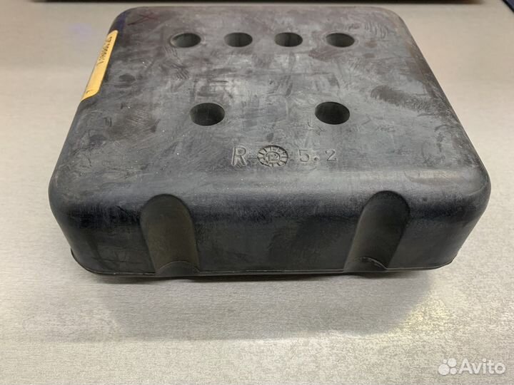 Подушка опоры седла верхняя Jost JSK 37 C/CZ/CW