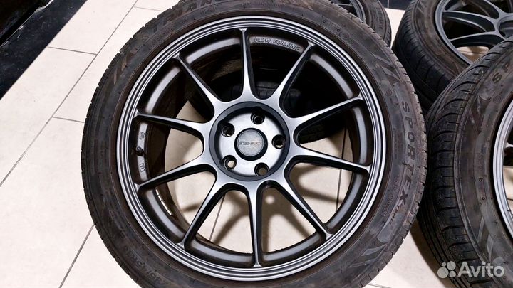 R18 Triangle TH201 Sportex 235/45, PCD 5x112 DIA 66.6