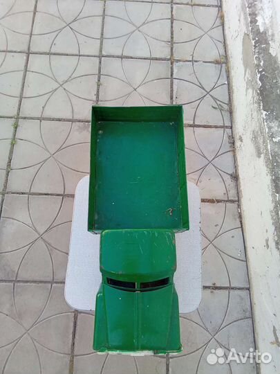 Детские железные машинки