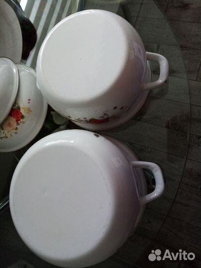 Кастрюли эмалированные б/у