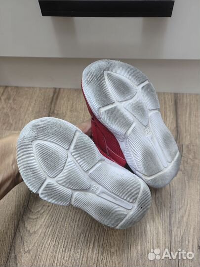 Кроссовки 22 размер красные