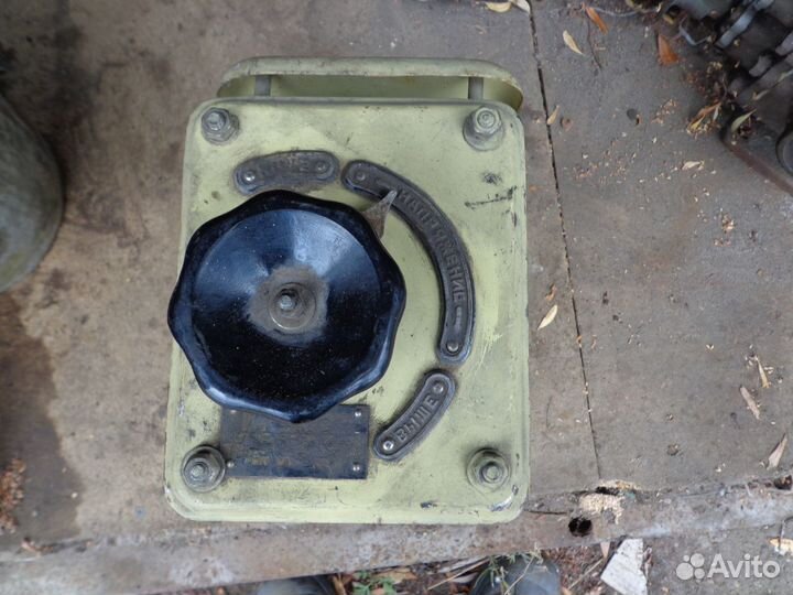 Реостат напряжения судовой