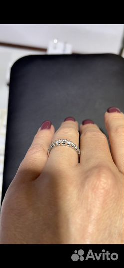 Кольцо с бриллиантами