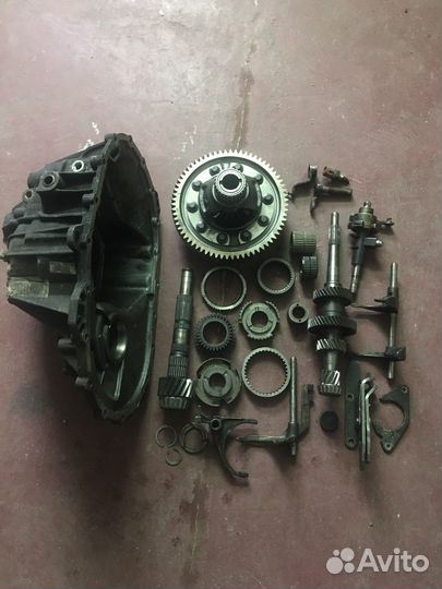 Коробка по запчастям рено мастер 2.5 2007г