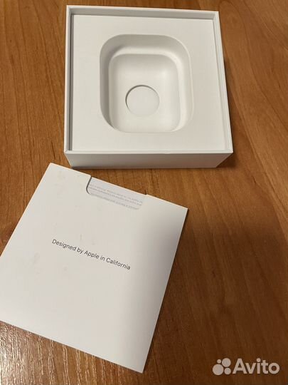 Коробка от airpods