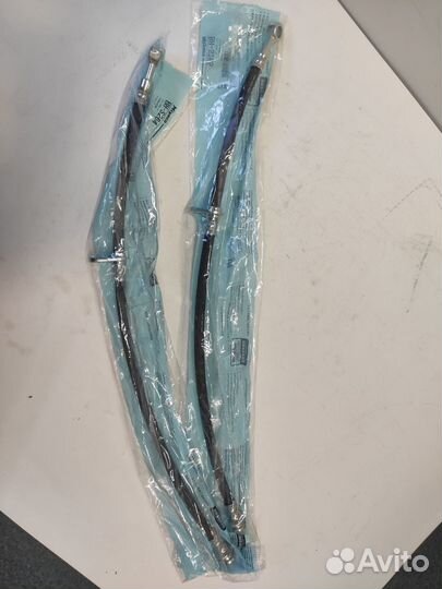 Шланг тормозной пер.прав BHS264