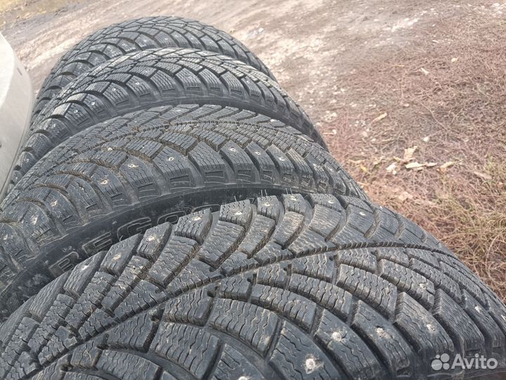 Bfgoodrich G-Force Stud 215/65 R16
