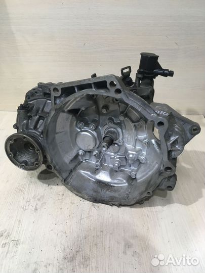 Коробка передач Фольксваген пассат Б3 1.8