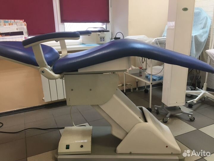 Стоматологическое кресло