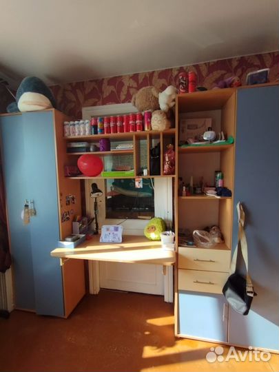 Школьный уголок