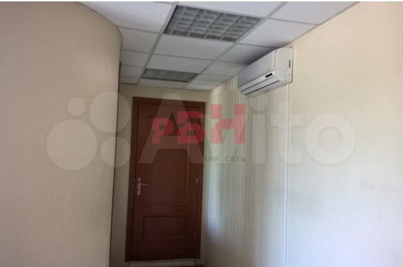 Адм. здание со складами 1725 кв.м