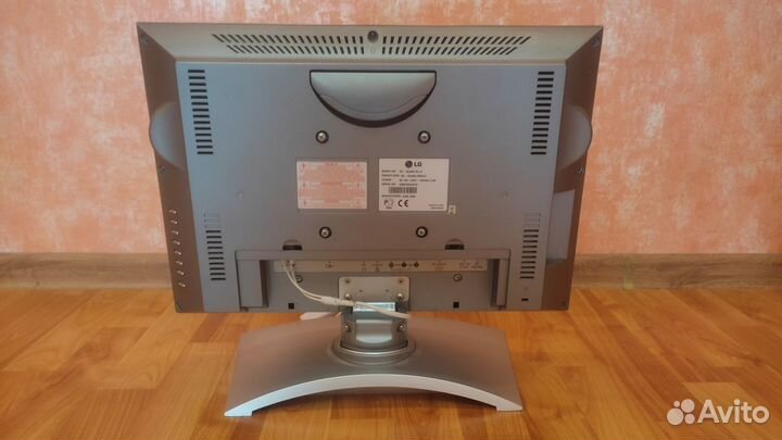 Монитор lg rz-15la66