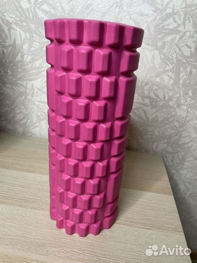 Массажный валик новый