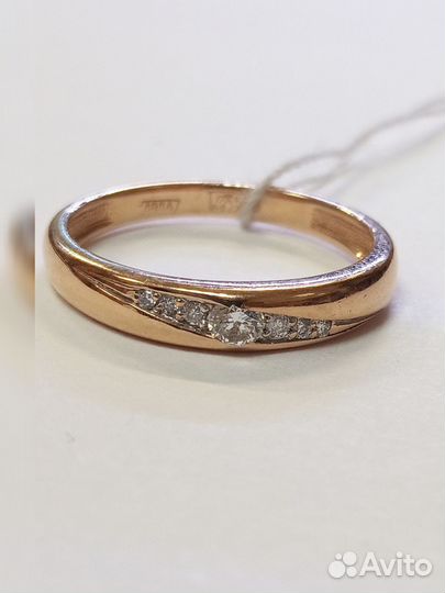 Золотое кольцо с бриллиантами 15,5р