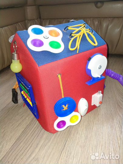 Мягкий бизиборд, бизикуб