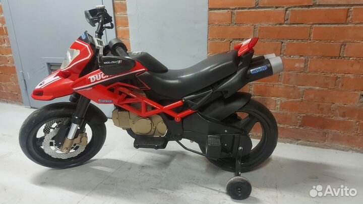 Детский электрический мотоцикл Ducati Peg Perego