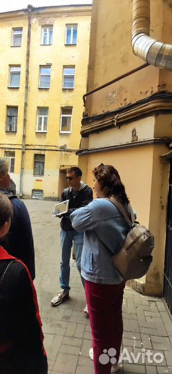 Экскурсия по парадным Питера