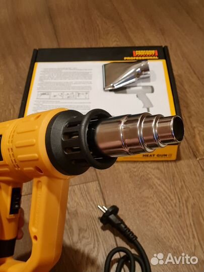 Фен строительный Dewalt 2000w новый