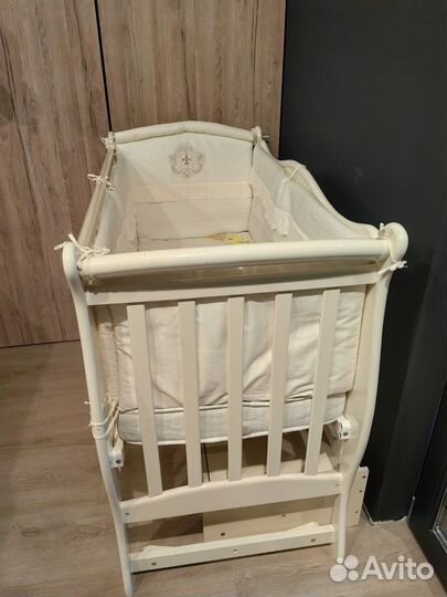 Кроватка детская с пеленальным комодом