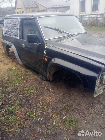 Ниссан патрол у 60 на запчасти