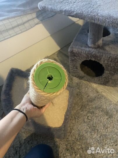 Домик для кошки с когтеточкой бу