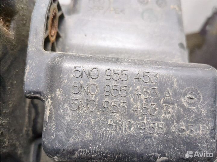 Бачок омывателя Volkswagen Tiguan, 2013