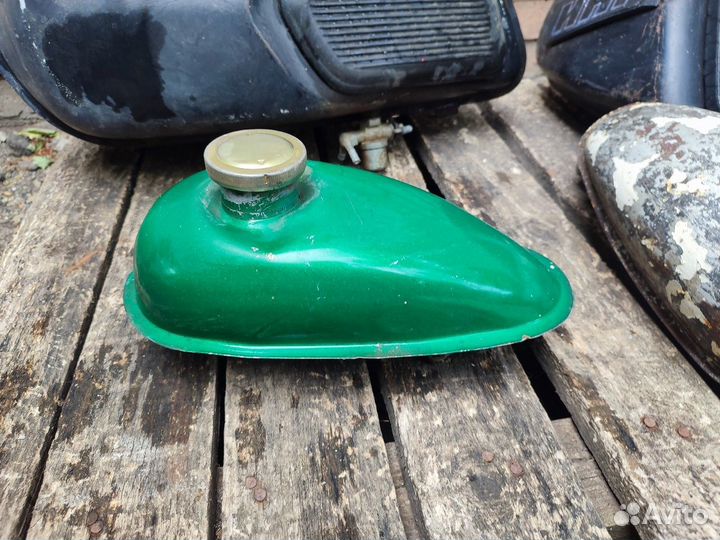 Топливные баки мопедов и мотоциклов