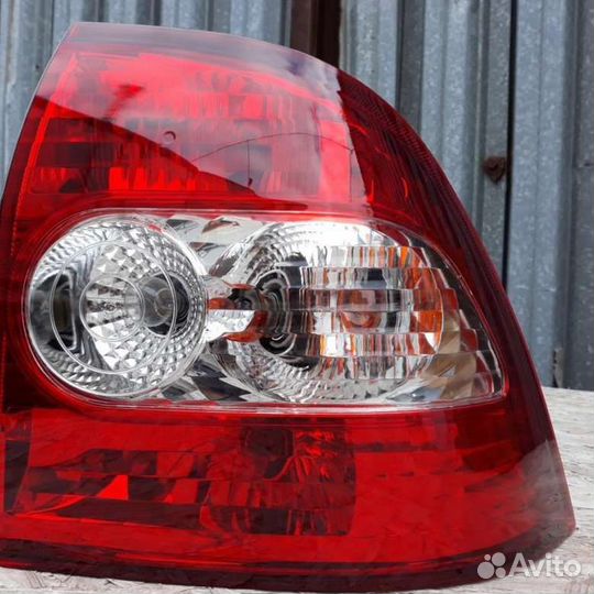 Задние фонари приора заводские